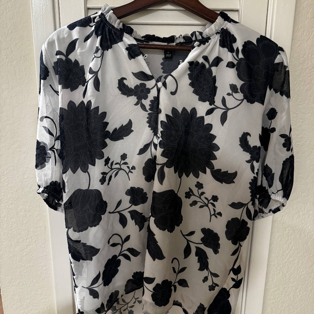 Ann Taylor Floral Women's Blouse